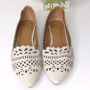 Report cream flats size 7